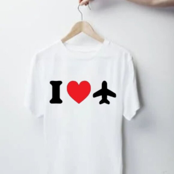 ✈️❤️ Wanderlust Symbol: "I Heart Travel" Tee ❤️✈️ - Picture 1 of 1